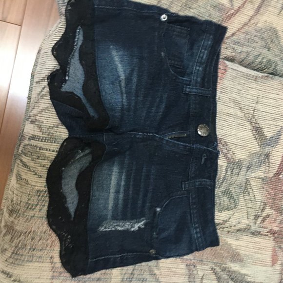 shorts - Picture 2 of 2